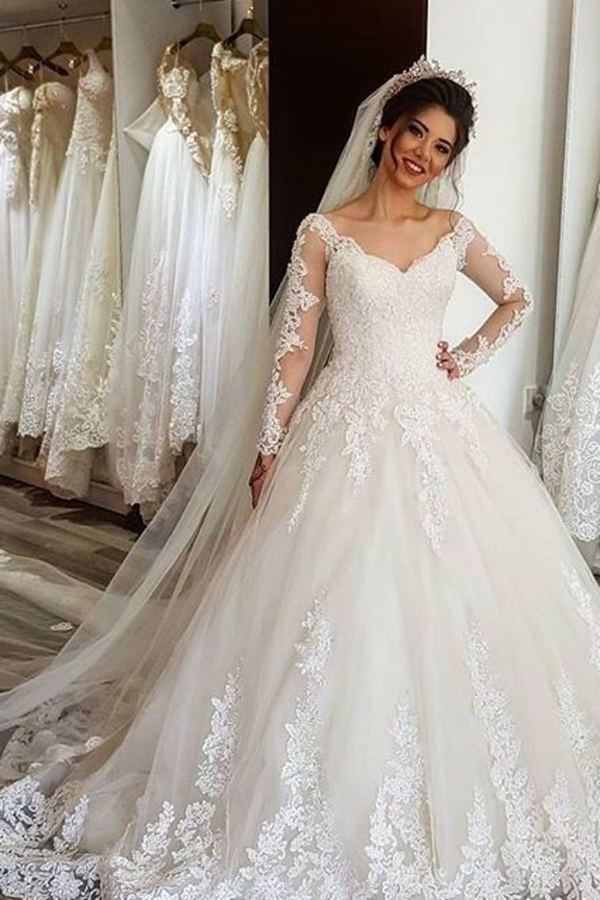 2022 New Arrival Wedding Dresses A-Line V-Neck With Appliques PDHC6T96