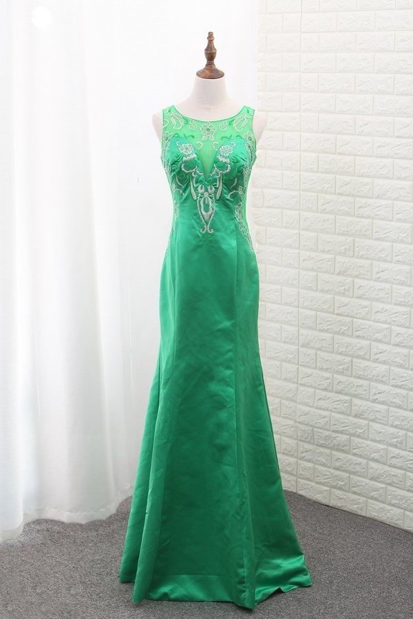 2022 Mermaid Satin Scoop Prom Dresses With Embroidery PGS8TEBN