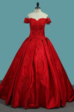 2022 Off The Shoulder Satin Ball Gown Prom Dresses With Applique PG7AKC66