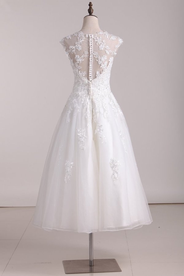 2022 New Arrival Square A Line Wedding Dresses With Applique Tulle Tea P4827DHF