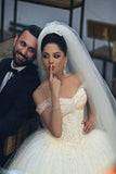 2022 Off The Shoulder Wedding Dresses A Line Tulle With Beading Floor PFAYBLDL