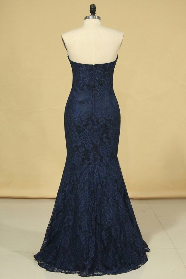 2022 Mermaid Sweetheart Prom Dresses Lace With Beading And Applique Dark Navy Plus PBYRC9LX