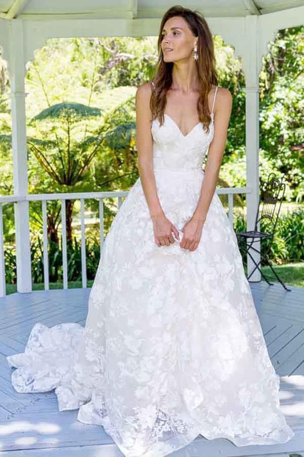 A Line Spaghetti Straps Backless V Neck Long Lace Wedding Dresses,Bridal Dresses uk PW260